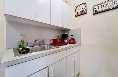 Edgewood Wohnung | # 2: Salzwasserpool, Entspanntes Ferienhaus