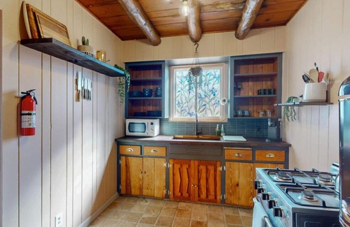 Raynolds Addition Wohnung | 2 King Bds/2bath Near Downtown