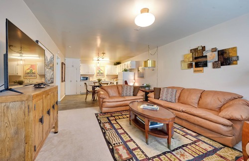 Corvallis Wohnung | 2 Mi to Bitterroot River: Downtown Corvallis Apt!
