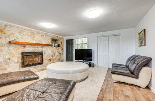 Cocoa Haus | 2 Mi to Cocoa Riverfront Park Home with Patio!