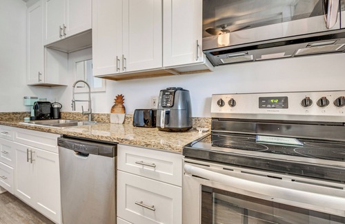 Cocoa Haus | 12 Mi to Beach: Home w/ Outdoor Dining in Cocoa!