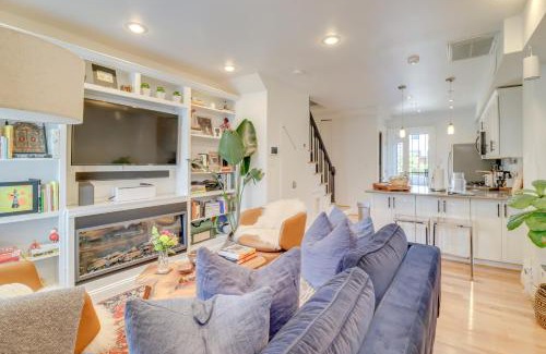 Le Droit Park Haus | 2 Mi to National Mall Stunning Townhome with Patio!