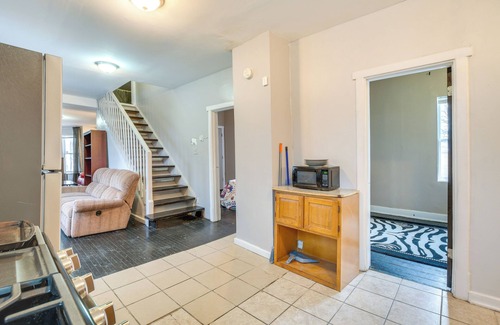 Back of the Yards Haus | 2 Mi to Red Line: Chicago Home Near Sherman Park