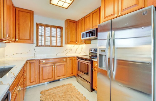 Cape May Court House Haus | 2 Mi to Stone Harbor Beach: Lovely Bayfront Home