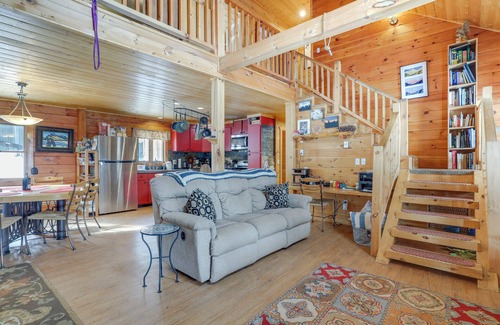 Casper Mountain Kabine | 2 Mi to Skiing: Casper Cabin w/ Mtn Views!