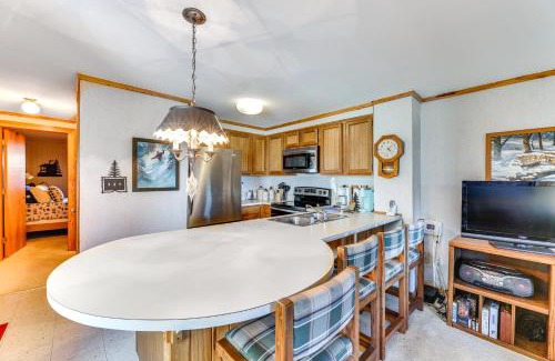 Snowshoe Haus | 2 Mi to Snowshoe Resort Townhome with Deck!