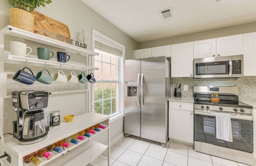 Auburn Eigentumswohnung | 2 Mi to Tiger Territory! Condo w/Community Pool