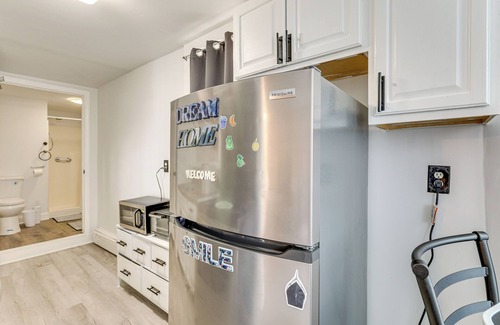 Worcester Wohnung | < 2 Mi to UMass Health & Dtwn: Traveling Pros Hub