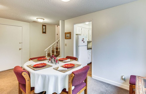 Southeast Eugene Haus | 2 Mi to University of Oregon: Pet-Friendly Abode