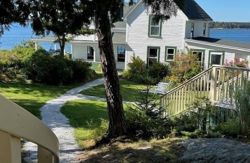 Sebasco Estates Hütte | 2 oceanfront Cottages with spectacular views, equipped with a deck offering direct water access