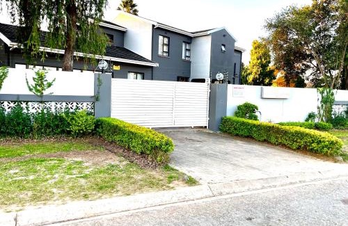 Umtata Haus | 2 on ZK Matthews Guesthouse