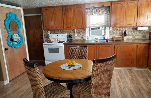 Nampa Haus | 2 Personen JACUZZI Gemütliches Cottage (gesamtes Haus)