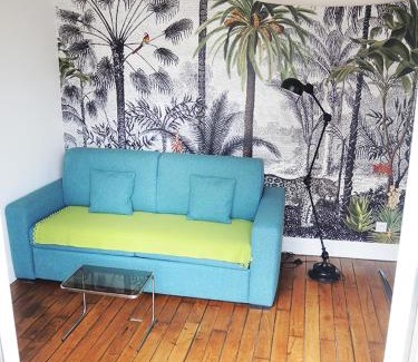 Quartier de la Goutte-d'Or Wohnung | 2 Pièces avec Balcon Plein Sud