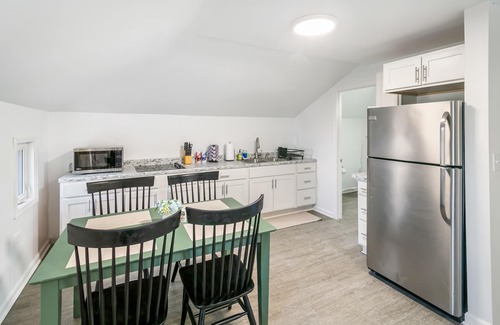 Libertyville Wohnung | 2- Story Entire Private Place