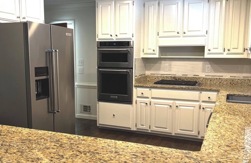 Oxford Haus | 2 story family pool home in Oxford, 30 minutes from ATL