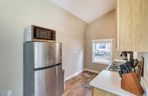 Columbia Falls Hütte | 20 Mi to Glacier Natl Park: Pet-friendly Cabin