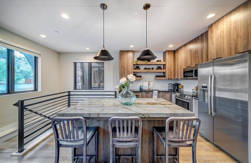 Zion National Park South Entrance Villa | LaFave - Neue Luxusvilla in Zion: Angels Landing Villa