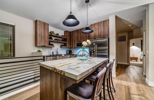 Zion National Park South Entrance Villa | LaFave - Neue Luxusvilla in Zion: Angels Landing Villa