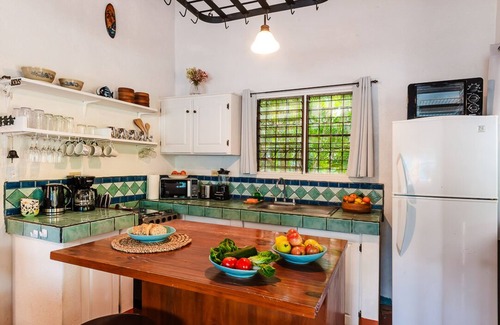 Junquillal Haus | 200 steps from the beach! Private 3BR Pool AC Wifi