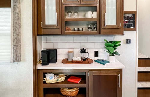 Gold Hill Haus | 2021 RV with everything you need for a cozy stay! River Access at the RV park.