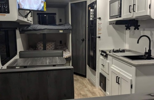Crab Orchard Haus | 2024 keystone hideout travel trailer