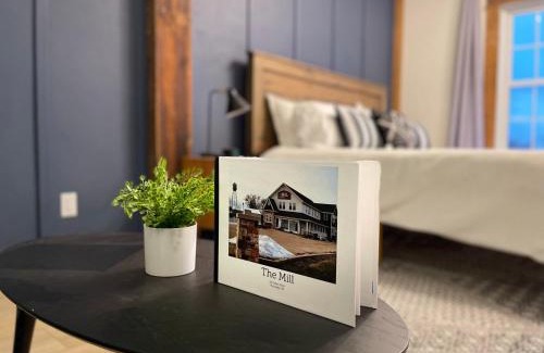 Waunakee Hotel | 206 - King Suite