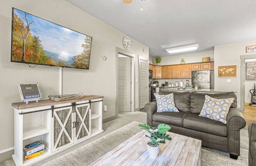 Salt Lake County Wohnung | 207 Butterfly Bungalow with Laundry, Pool, Gym & Garage