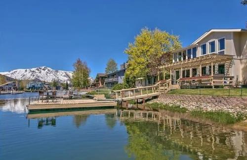 Tahoe Keys Haus | 2148 Inverness Drive home