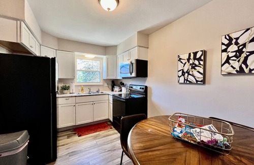 Franklin Haus | 219 Maxwell St - Unit B · A great place to work and stay