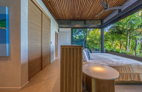 Marina Vista Haus | 25meter pool-Luxury-Dominical-Housekeeping-Beach