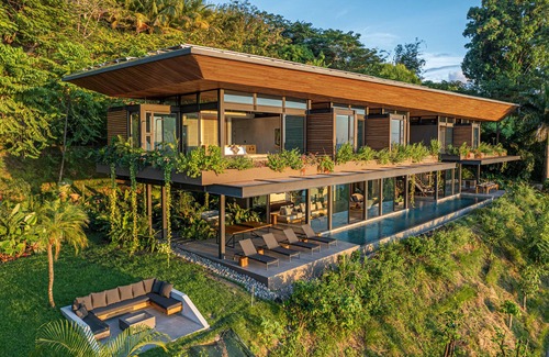 Marina Vista Haus | 25meter pool-Luxury-Dominical-Housekeeping-Beach