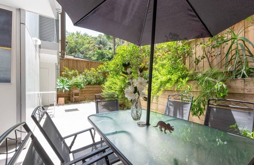 Darling Harbour Wohnung | 2BD Apt with Large Courtyard near The Star Casino