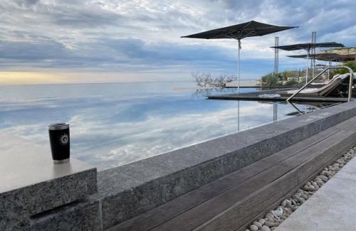 San Jose del Cabo Villa | 2BD Oceanfront Presidential Suite Solaz Cabo