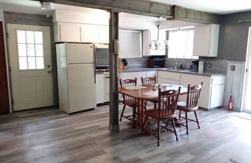 Oscoda County Kabine | 2bed Up North Cabin with hiking area -5 min to Au Sable river, orv trails & golf