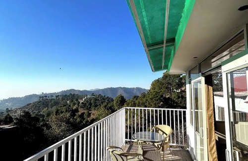 Kumarhatti Haus | 2BHK Apartment near Kasauli