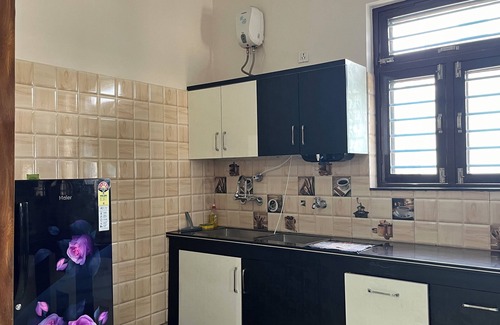 Rishikesh Haus | 2BHK Home in Rishikesh @Whispering Birds Homestay