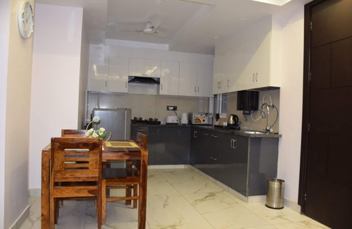 Tapovan Wohnung | 2BHK Luxury Escape in Rishikesh