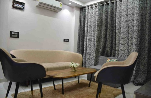 Tapovan Wohnung | 2BHK Luxury Escape in Rishikesh
