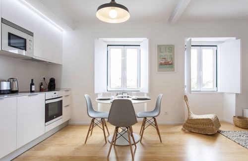 Santos Wohnung | 2BLocal Castelo Picão Apartments