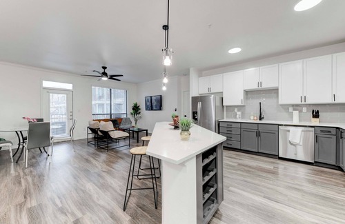 Red River Cultural District Wohnung | 2BR/2BA Apt in DT Heart of ATX