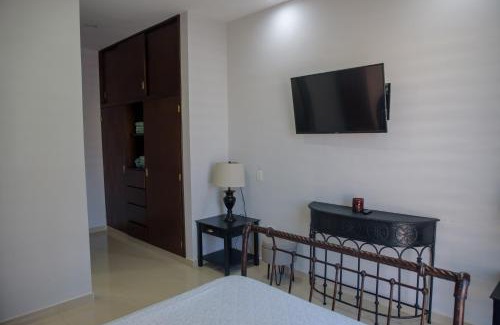 Ferrocarrilera Wohnung | 2br/2ba Condo 1 block to ocean! - Unit 6
