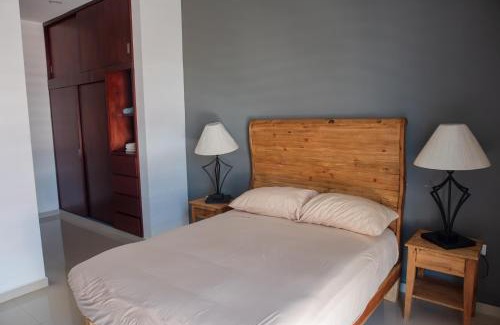 Ferrocarrilera Wohnung | 2br/2ba Condo 1 block to ocean! - Unit 4