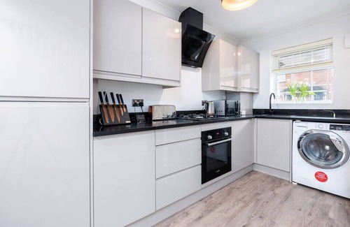 Wythenshawe Haus | 2-Zimmer-Haus in der Nähe des Krankenhauses, Flughafens, der Universität