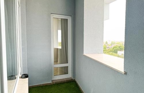 Plovdiv Center Wohnung | 2BR Business Suite with FREE GYM, by Holiwork Stays