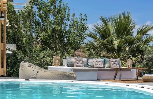 Akrotiri Villa | Gold Suite Private Hot Tub Caldera View, Breakfast
