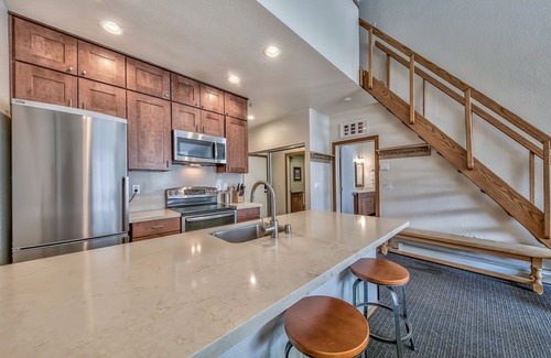 Kirkwood Eigentumswohnung | 2br+ Loft Centrally Located Kirkwood Great Value 2 Bedroom Condo by RedAwning