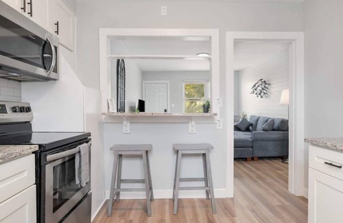 Cottage Line Wohnung | 2BR Ocean Oasis Suite | Beach | Pool