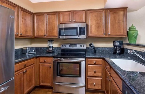 Round Hill Village Eigentumswohnung | 2br Presidential Condo Hike, fish, Swim!