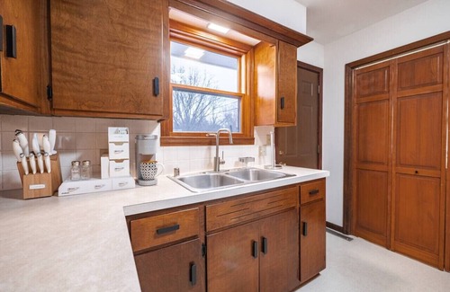 Lawrence Wohnung | [2BR]The Mocha StayAwhile Retreat