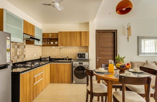 Saunta Vaddo Wohnung | 2BR w Pool Sauna 2km to Baga Calangute Beach